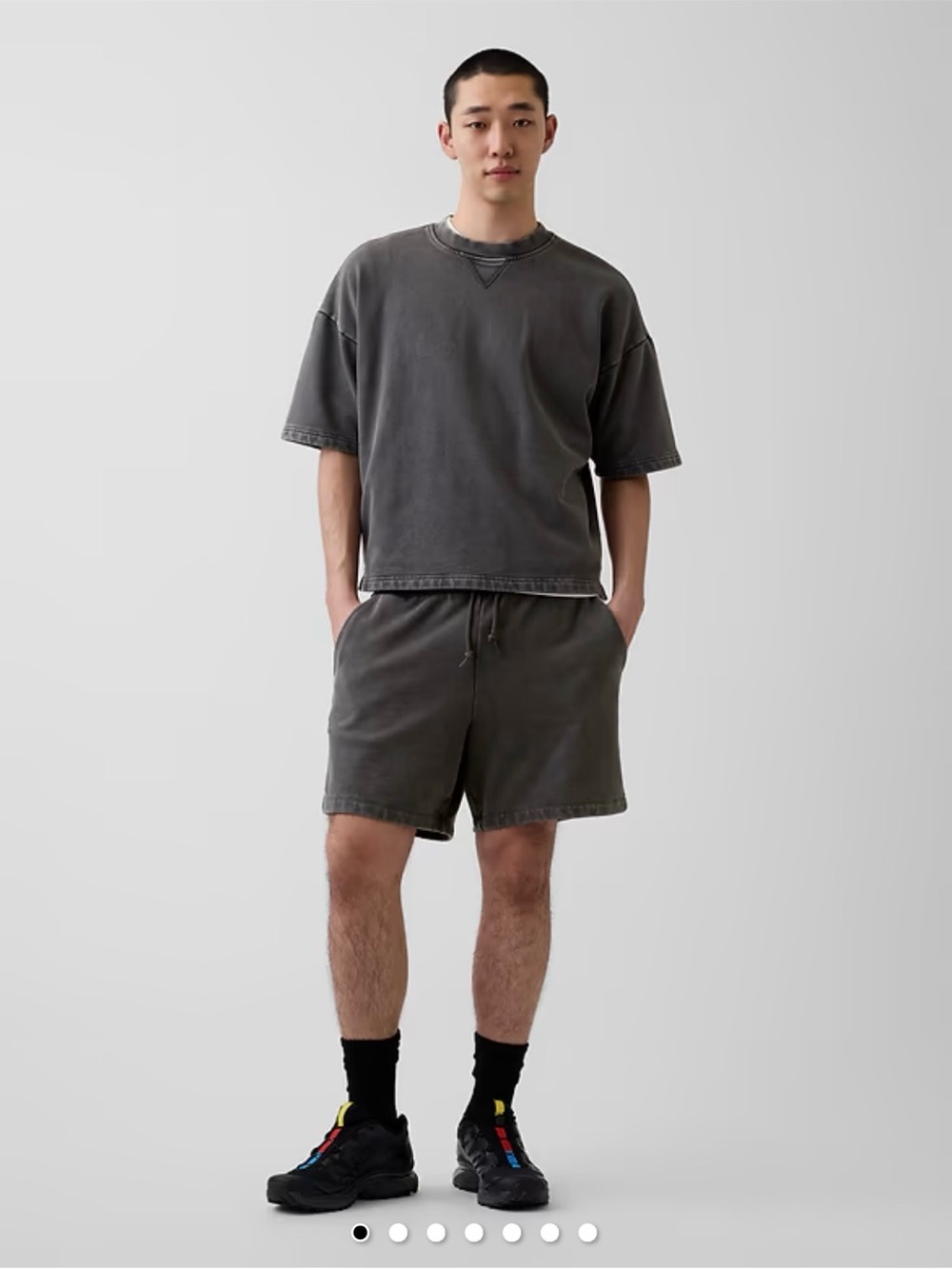 GAP Men's Drawstring Shorts in Charcoal